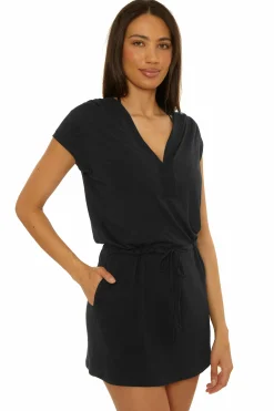 Becca Dresses><noscript><img width=
