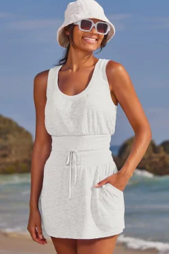 Becca Dresses><noscript><img width=