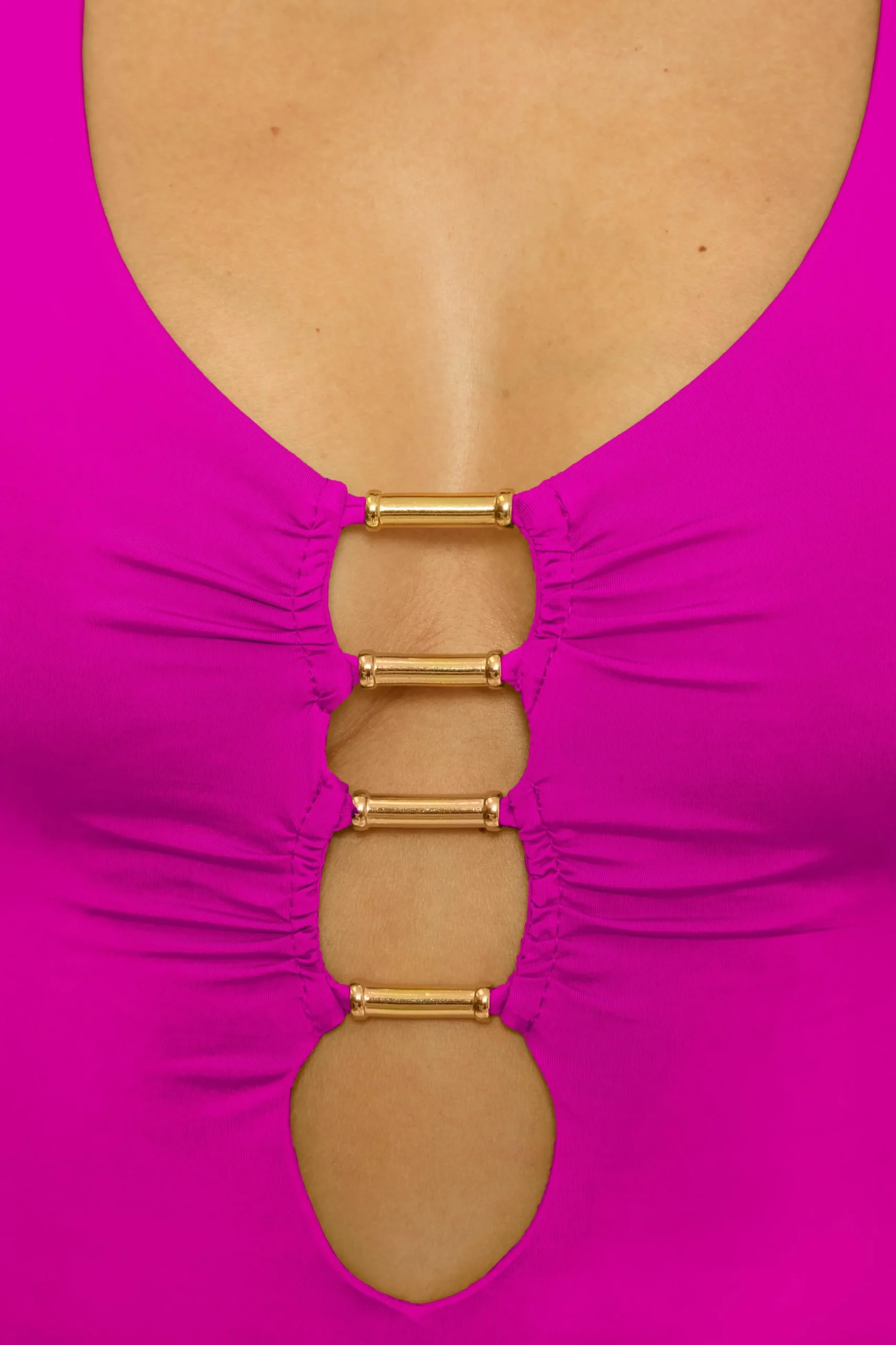 Becca Plunge Neck>COLOR CODE 1PC CUTOUT |MEADOW|HIBISCUS