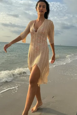 Becca Dresses><noscript><img width=